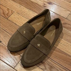 Tory Burch Ballet Loafer sz 6 color:river rock